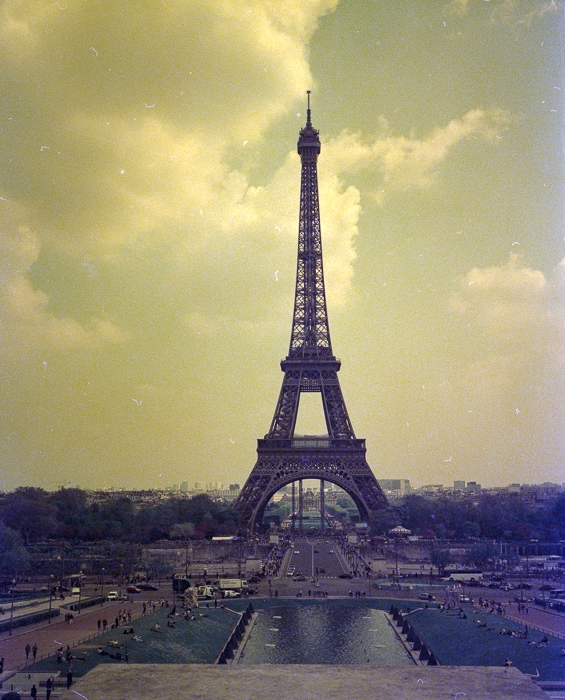 Architecture, Plaubel Makina 67, Kodak Portra 400 exp. 