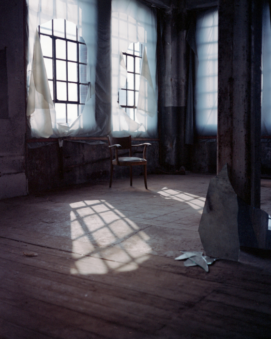 lost place ( Plaubel Makina 67, Kodak Portra )