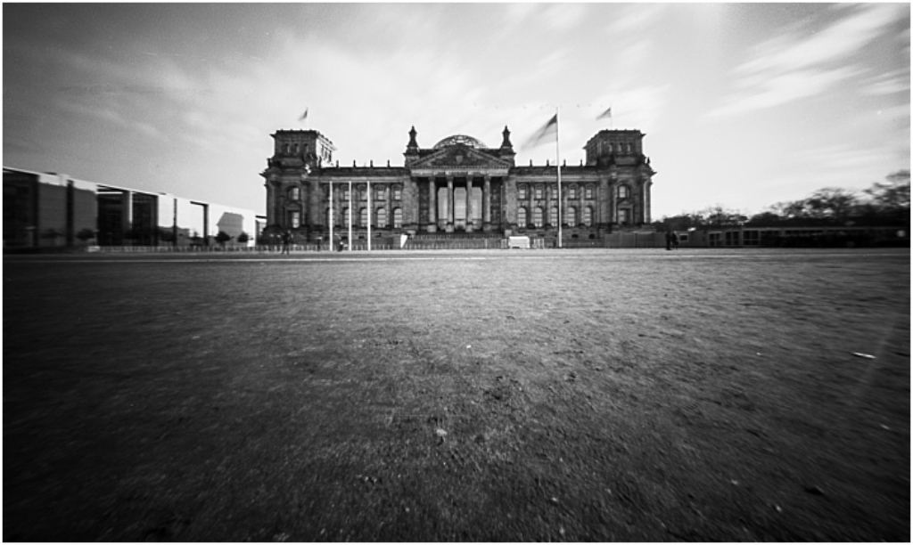 pinhole camera 